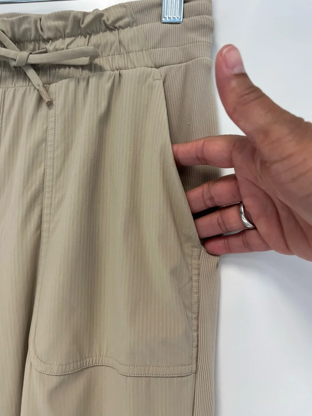 Lululemon‎ Light Taupe Dance Studio Joggers Sz. 6